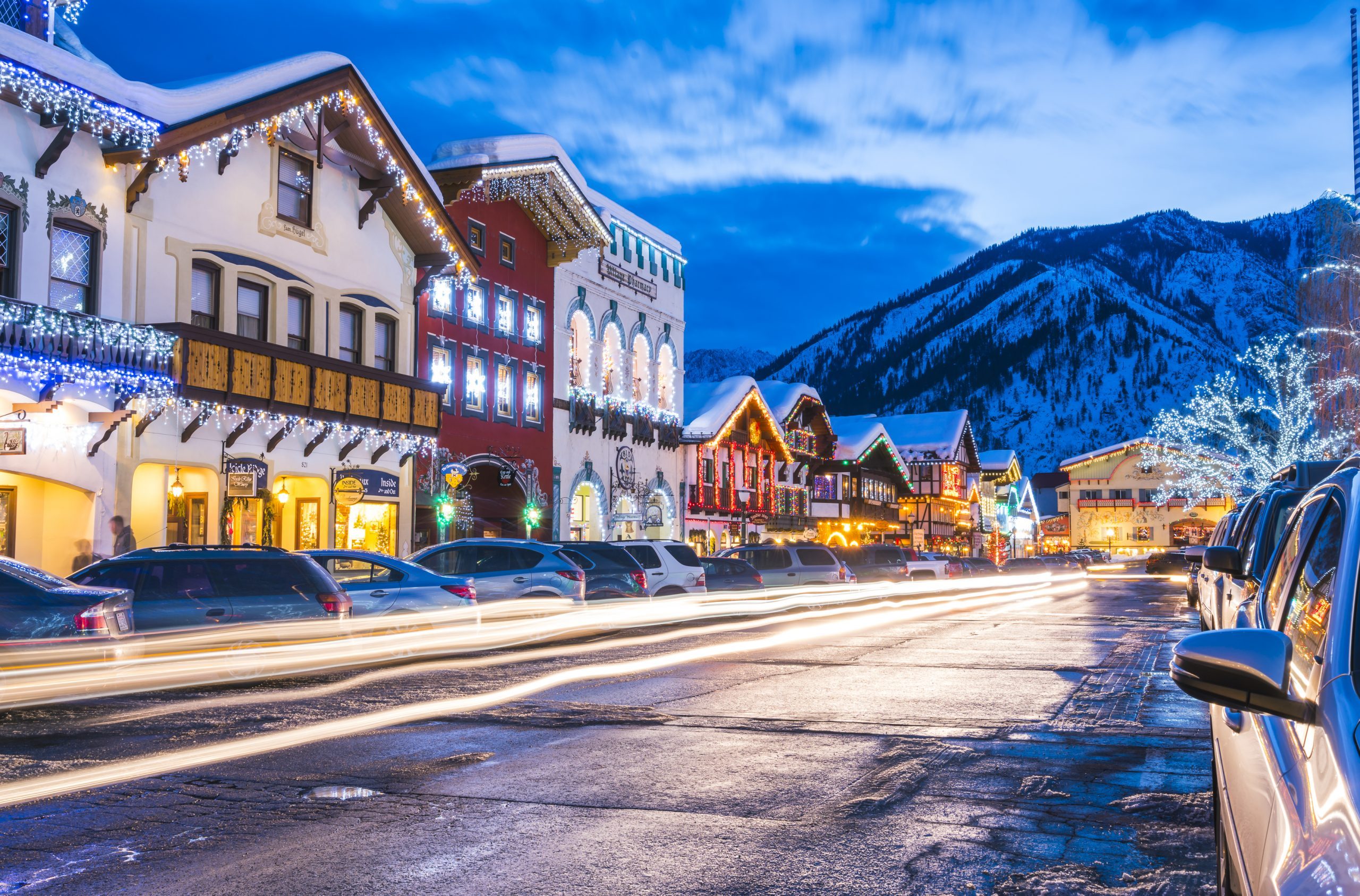 51 Best Christmas Towns 2022 — Best Christmas Towns in America